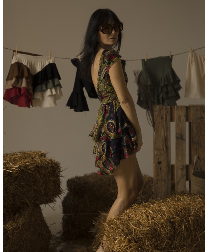 FLIRTATIOUS GIPSY 