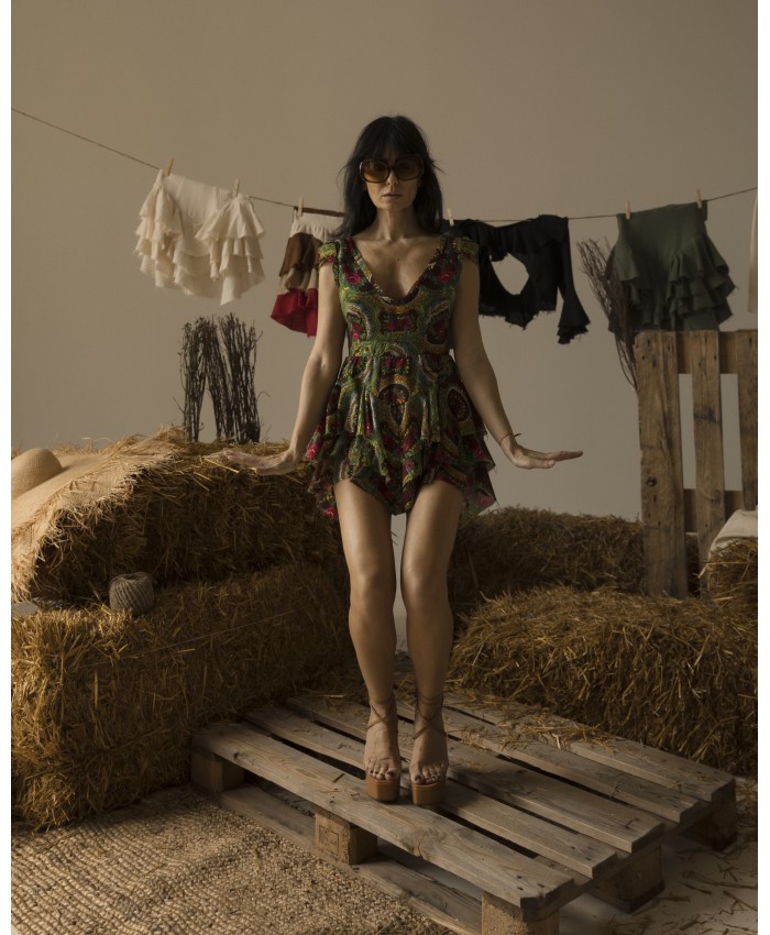 FLIRTATIOUS GIPSY 